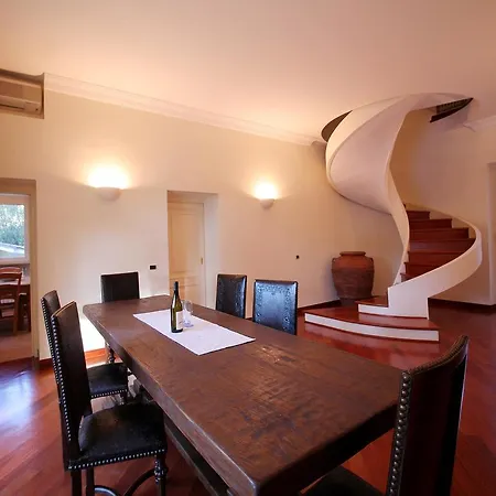 Fratelli Maristi Villa *
