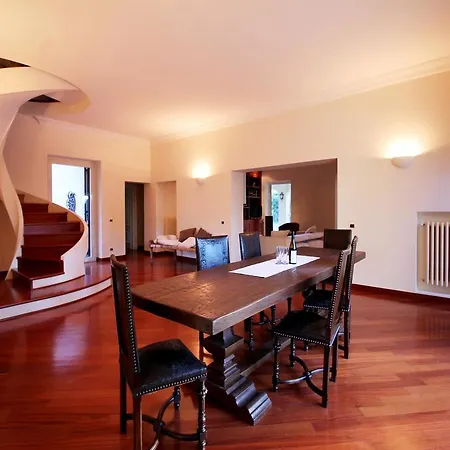 Fratelli Maristi Villa